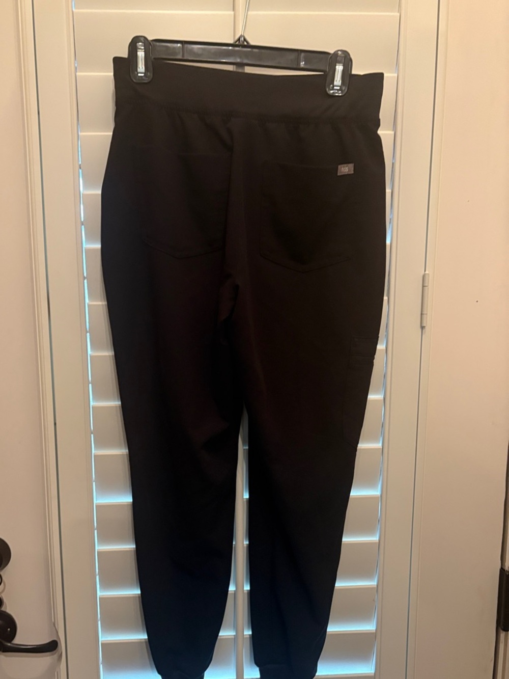 Figs Scrub Joggers with Gray Drawstring - Picture 3 of 10